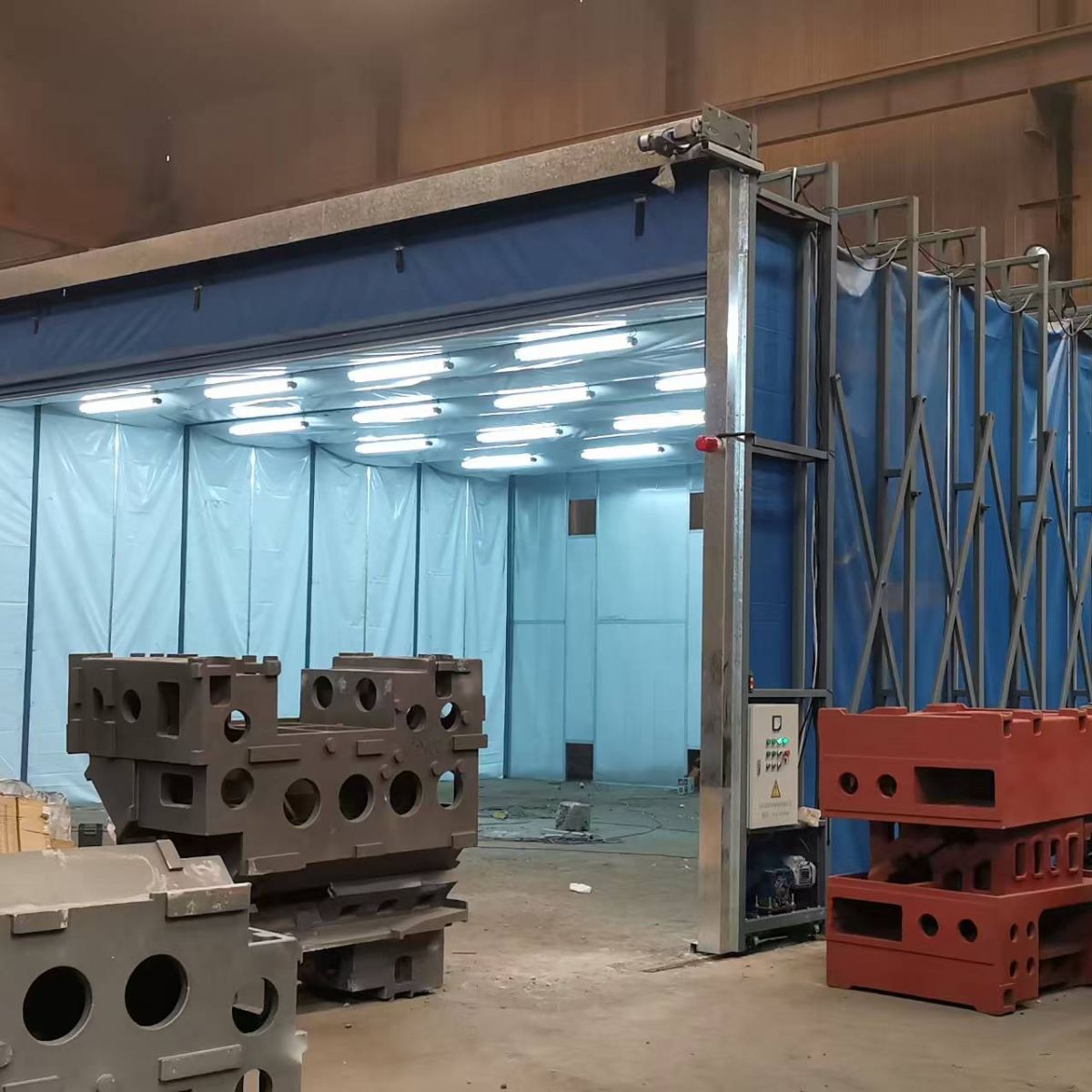 伸缩移动式喷漆房